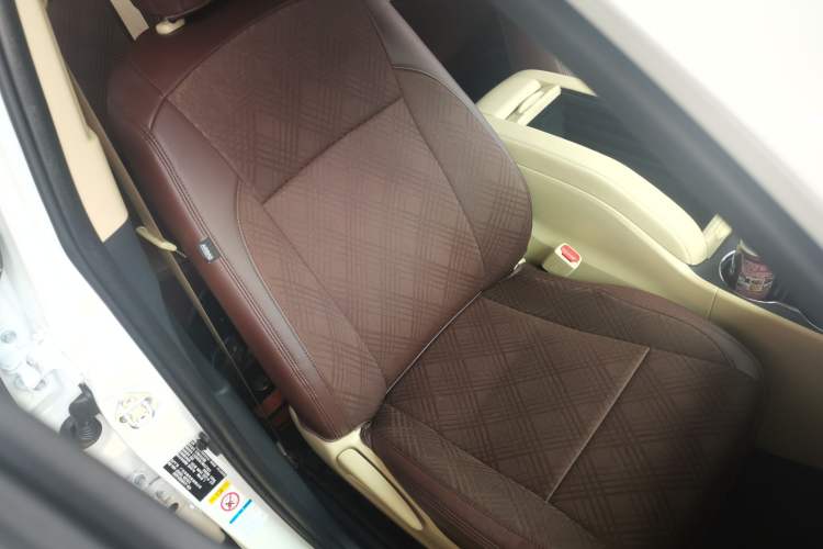 Used Toyota Highlander 2021 2.0T Four-Wheel Drive Elite Edition 7-Seater Right Front Seat