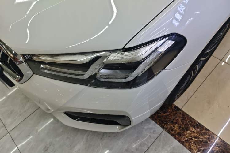 Used BMW 5 Series 2022 Second Facelift 525Li M Sport Package
