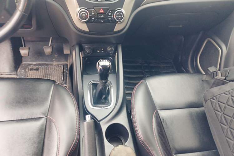 Used Changan CS35 2014 1.6L Manual Luxury Model China IV Standard