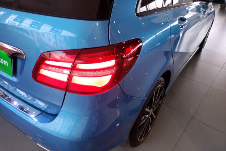 Used Mercedes-Benz B-Class 2015 B 200 Luxury Model