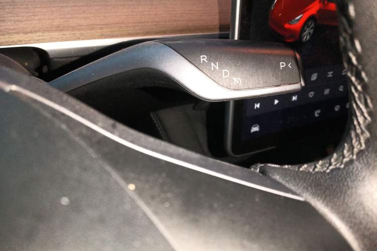 Used Tesla Model Y 2022 Long-Range All-Wheel-Drive Version
