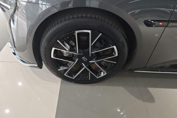 Used Avatr 06 2025 Pro Range-Extended Edition