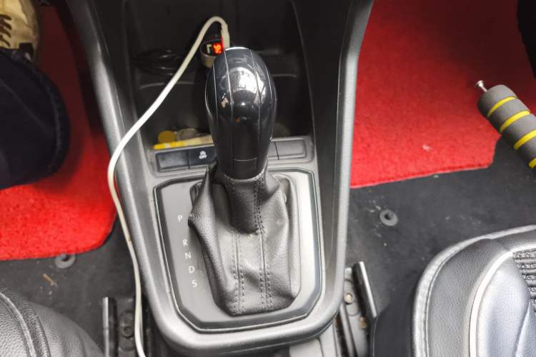 Used Volkswagen Santana 2019 1.5L Automatic Fashion Edition China VI Gear Lever