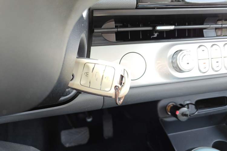 Used CHANGAN NEVO Lumin 2022 210km Sweet Edition Interior 1