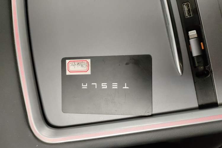 Used Tesla Model Y 2022 Revised Version Rear-Wheel Drive Vehicle Key