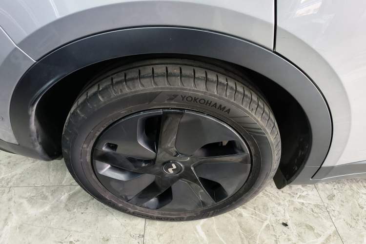 Used ONVO L60 2024 60 kWh Rear-Drive Version