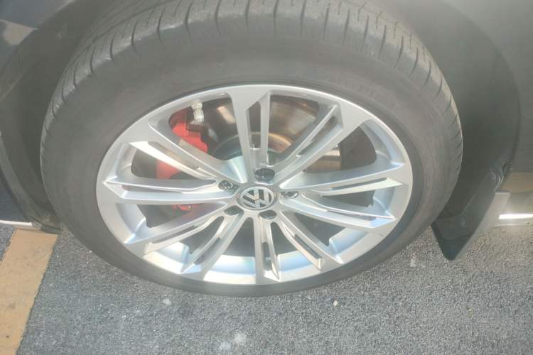 Used Volkswagen Magotan 2019 330TSI DSG Leading Model China VI Standard
