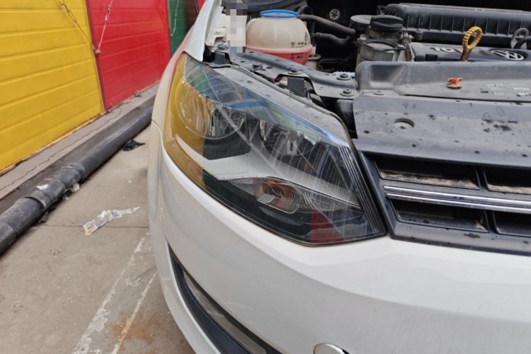 Used Volkswagen Polo 2013 1.6L Manual Comfort Edition
