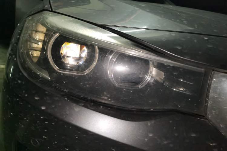 Used BMW 3 Series GT 2019 320i Sport Edition Right Front Headlight