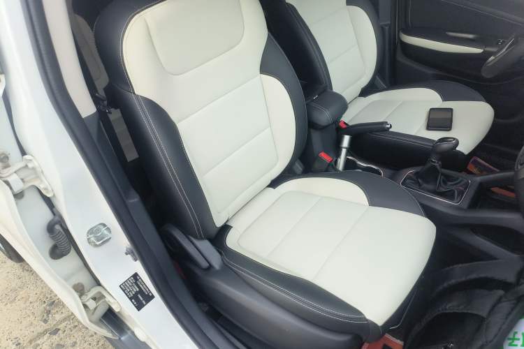 Used CHANGAN CS35 2017 1.6L Manual Luxury Model
