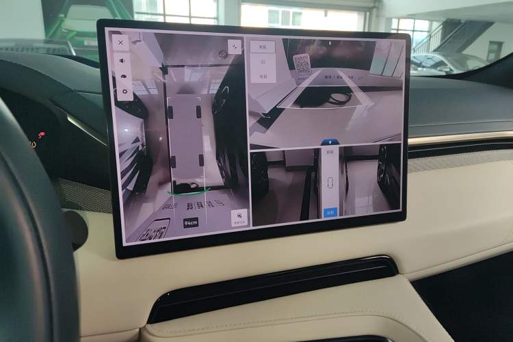 Used Zeekr 001 2025 WE Edition 100 kWh Rear-Wheel Drive
