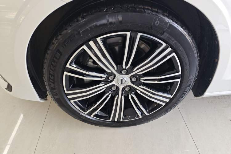 Used Volvo S60 2022 B4 Zhiyuan Luxury Edition