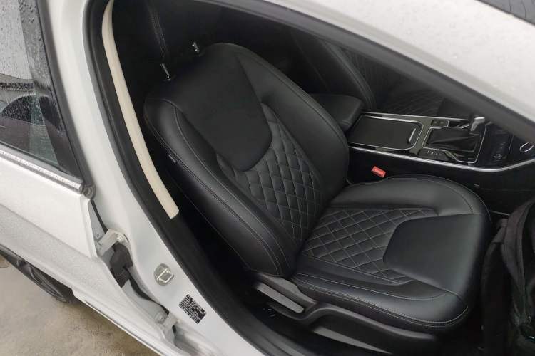 Used Chery Arrizo GX 2019 Pro 1.5T CVT Model Color Version China VI Standard