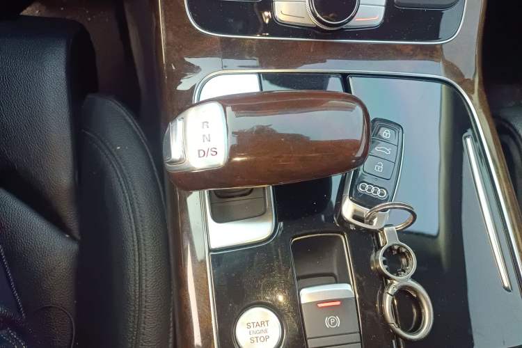 Used Audi A8 2017 A8L 45 TFSI quattro Comfort model
