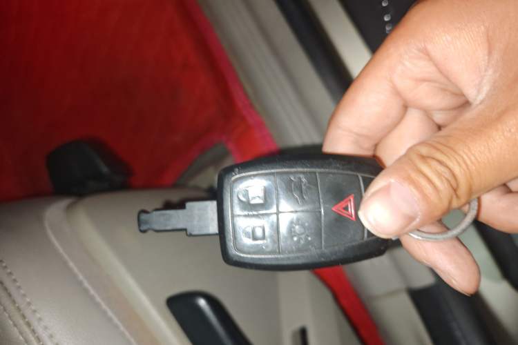 Used Volvo S40 2010 2.0L Automatic ZhiShang Edition Vehicle Key