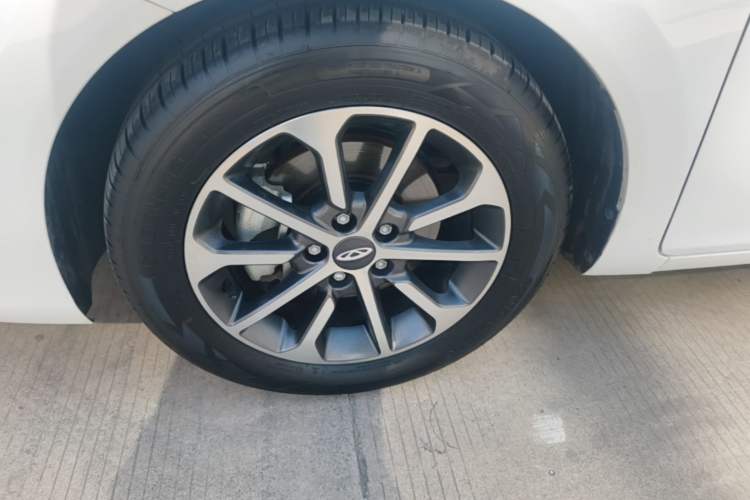 Used Chery Arrizo 5 2025 Excellence Version 1.5L CVT Fashionable Edition
