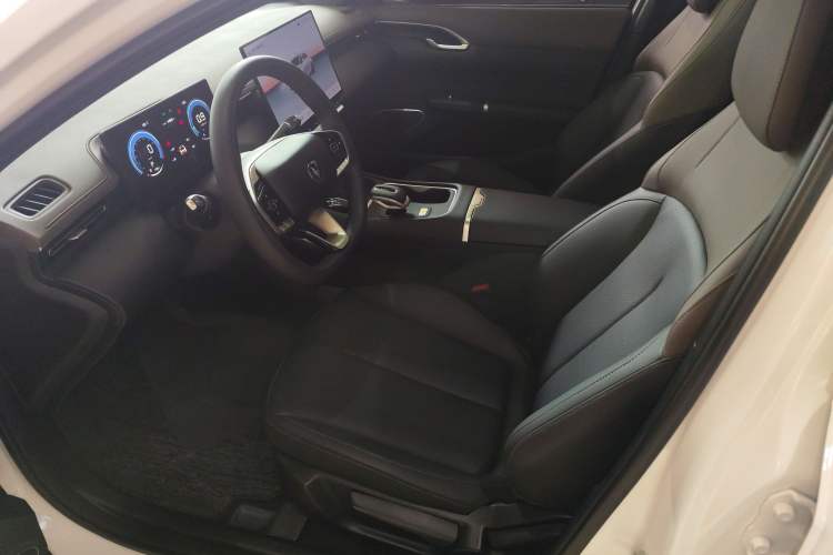 Used CHANGAN Eado 2026 Model, Fourth Generation, 1.5T 500Bar Dynamic Enjoyment Edition
