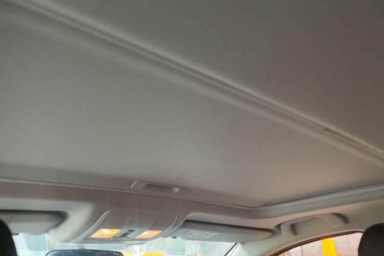 Used Mazda 3 Axela 2016 Sedan 1.5L Manual Luxury Model
