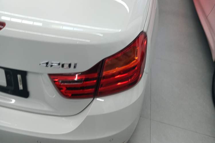 Used BMW 4 Series 2014 420i Convertible Sports Design Package
