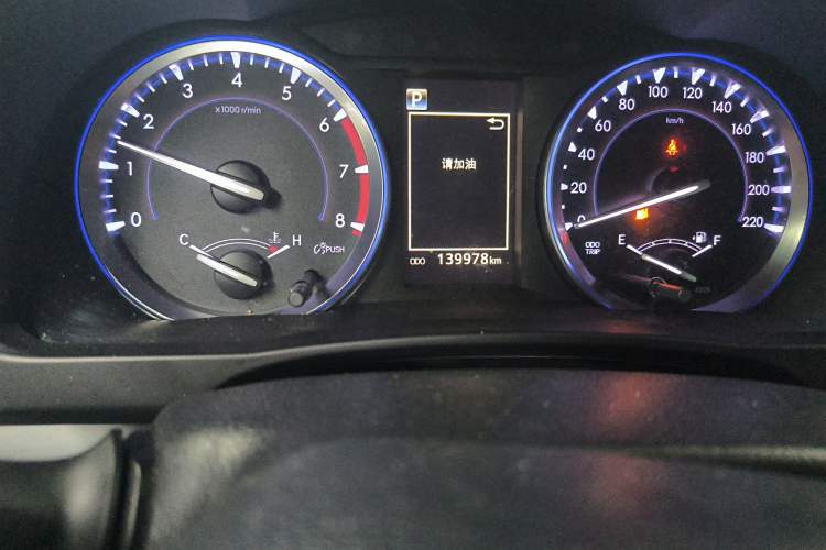 Used Toyota Highlander 2018 2.0T Four-Wheel Drive Luxury Edition 7 Seats China V Emission Standard
