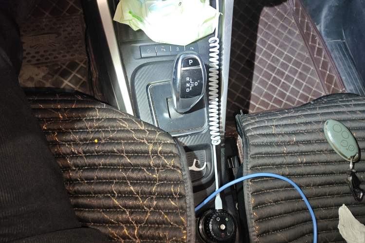 Used BYD Yuan New Energy 2018 EV360 Smart Connected Cool Model Gear Lever