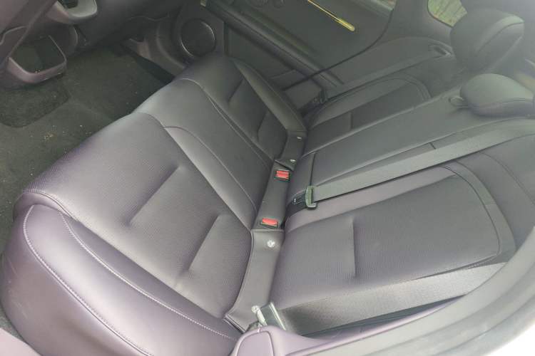 Used Avatr 06  Left Rear Seat