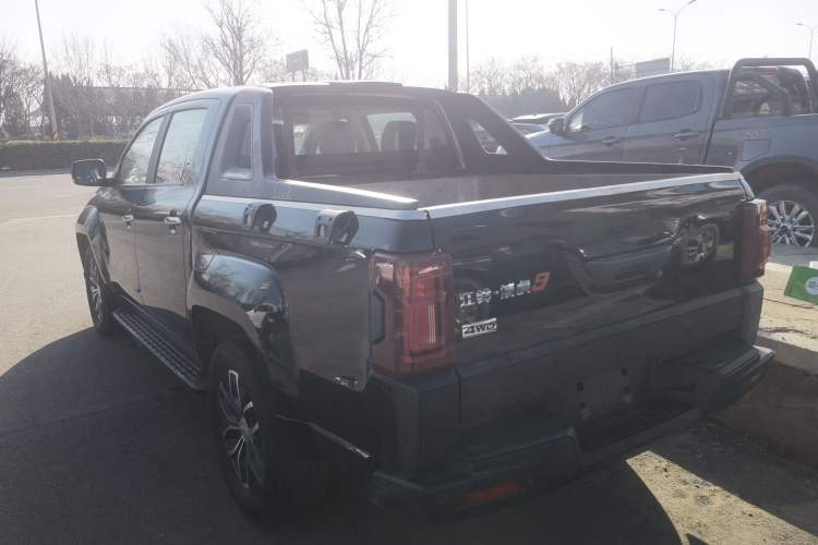 Used JMC Yuhu 9 2019 2.0T Automatic Gasoline 4x4 Comfort Edition
