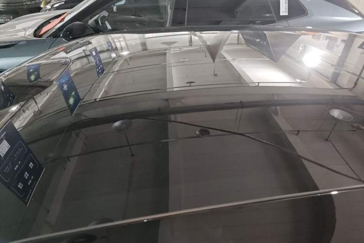 Used Lynk & Co Lynk & Co 10 EM-P 2025 Model 240 All-Wheel Drive Ultra—Sport Edition