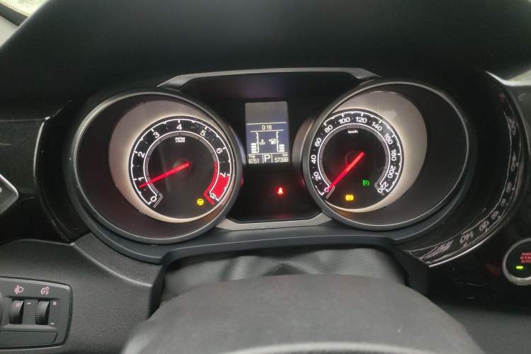 Used MG GS 2015 2.0TGI TST Luxury Edition
