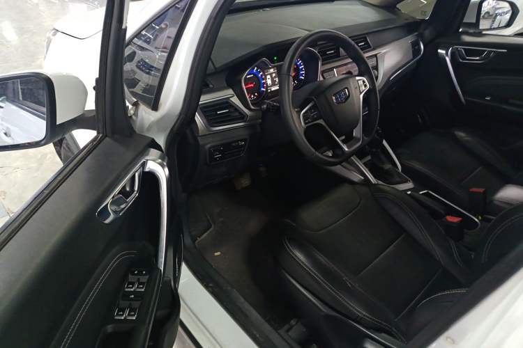 Used Geely Auto Vision X3 2017 1.5L Automatic Elite Model Driver Seat