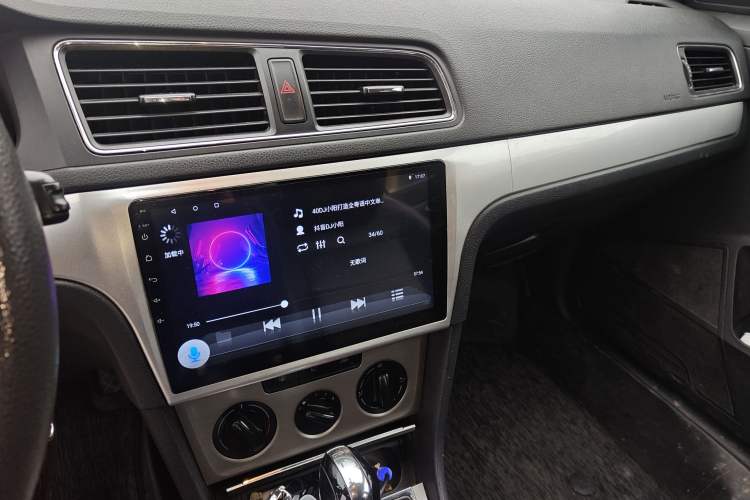 Used Volkswagen Lavida 2013 1.4TSI DSG Comfort Edition
