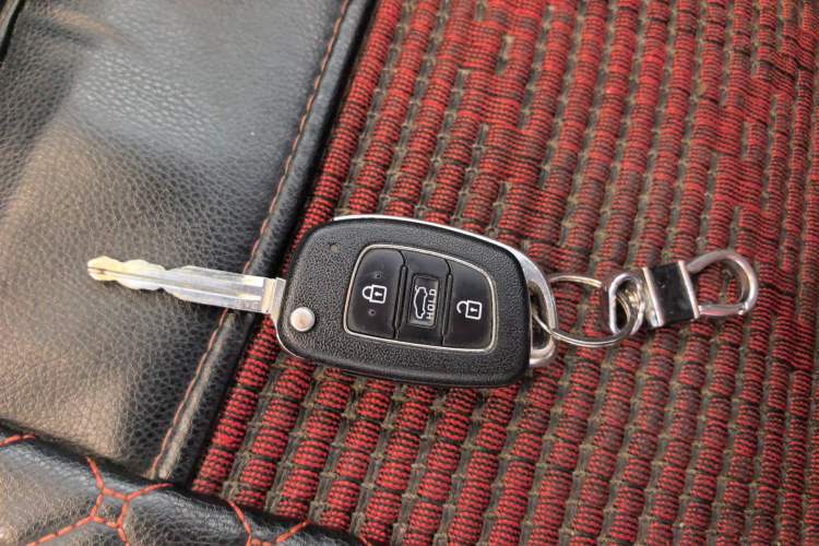 Used Hyundai Elantra (6th Generation / Lingdong) 2016 1.6L Automatic ZhiXuan – Elite Version