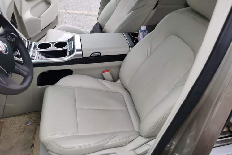 Used Buick GL8 2023 ES Lu Zun Comfort Model
