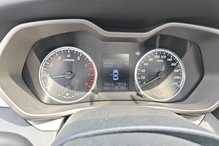 Used Haima M3 2016 1.5L Manual Comfort Model with Sunroof
