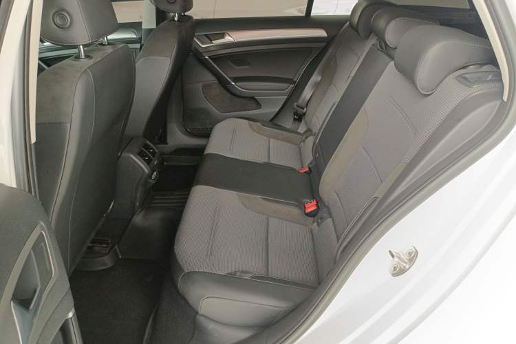 Used Volkswagen Golf 2019 1.6L Automatic Comfort Model China V Standard
