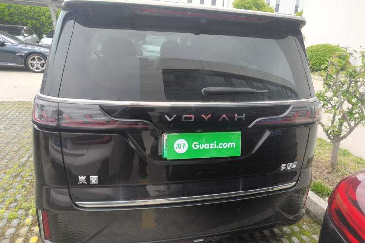 Used VOYAH Dream 2025 PHEV Four-Wheel-Drive Flagship Version – Qiankun Edition
