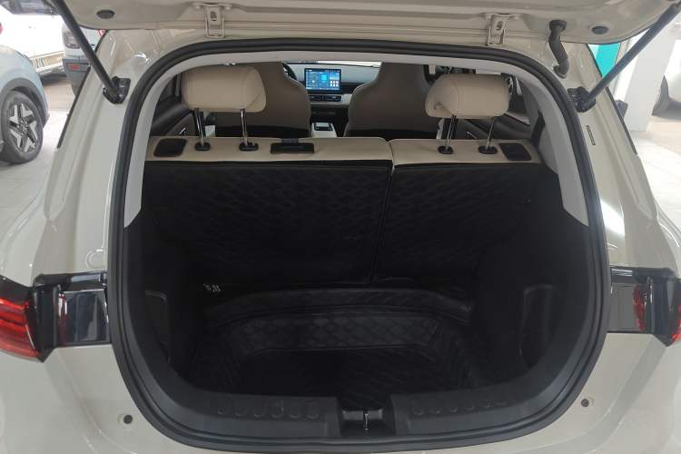 Used Wuling Bingo PLUS 2024 401 km Range 5-Seater Version
