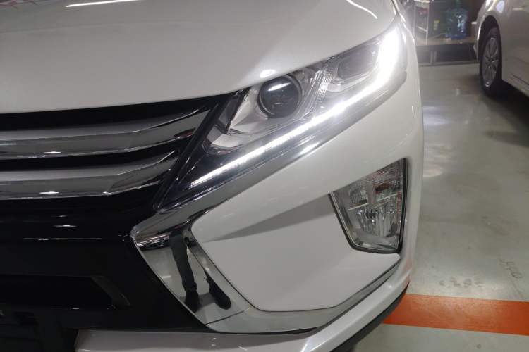 Used Mitsubishi Eclipse Cross 2019 1.5T CVT Two-Wheel Drive Dream Edition China VI Standard