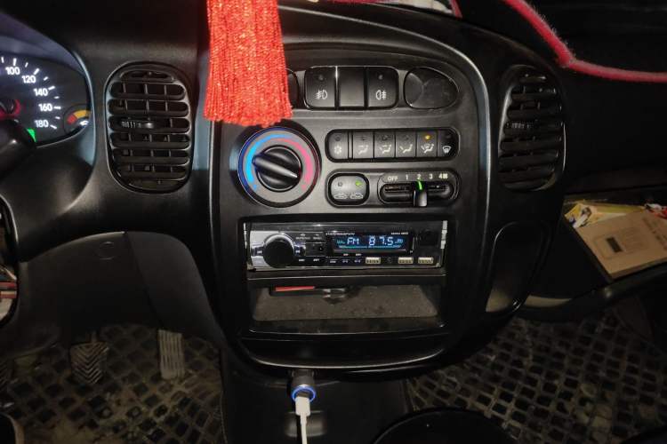 Used JAC Group Refine 2015 2.0L Shuttle Gasoline Long-Wheelbase Comfort Version HFC4GA3-3D
