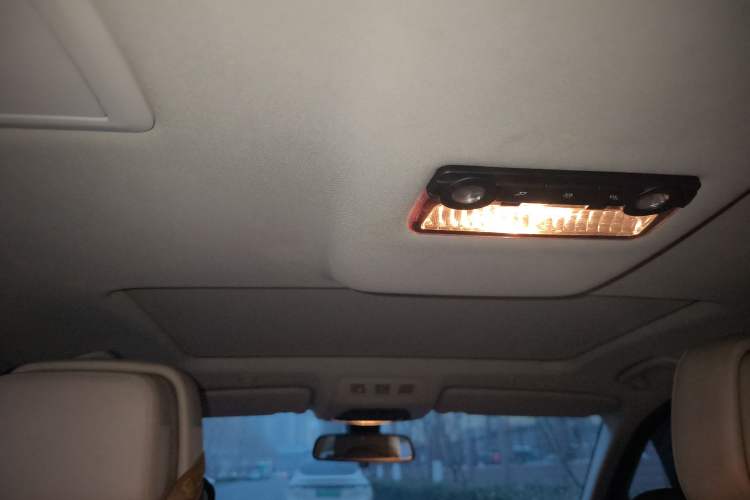 Used BMW 5 Series 2013 530Li Leading Model