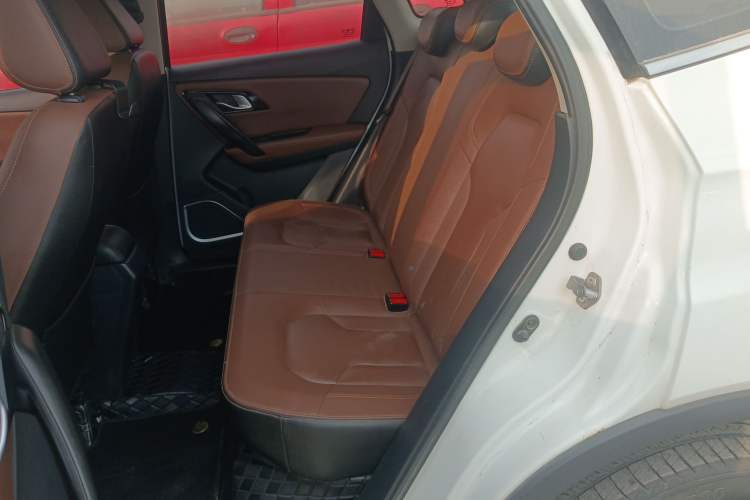 Used FAW Senya R7 2017 1.6L Automatic Luxury Model
