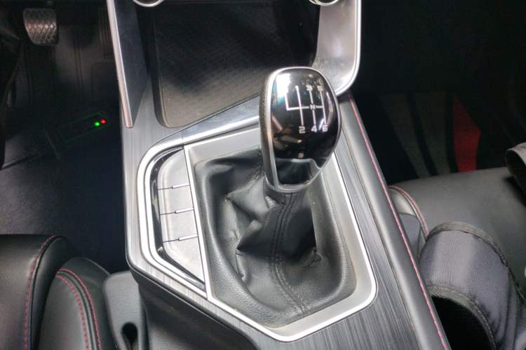 Used Geely Auto Binray 2019 200T Manual Binchi Edition
