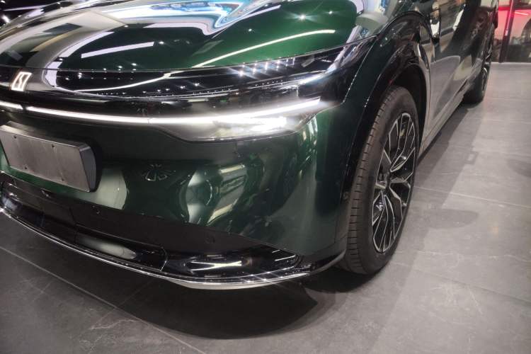 Used Zeekr 7X 2025 100 kWh Long-Range Rear-Wheel Drive with Intelligent Driving Features