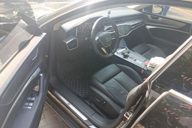 Used Audi A7 2024 45 TFSI Prestige Edition
