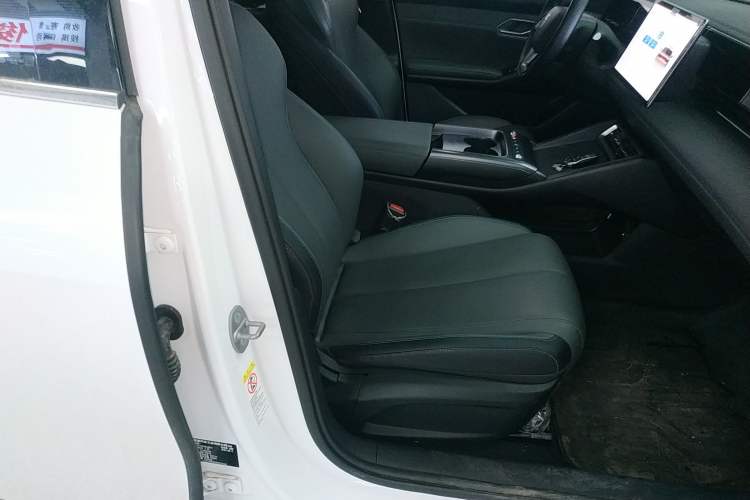 Used BYD Qin L 2025 EV 470KM Leading Edition Right Front Seat