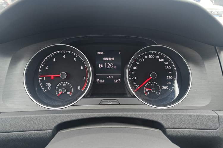 Used Volkswagen Golf 2016 1.6L Automatic Comfort Model
