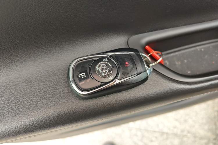 Used Buick Envision 2018 20T Two-Wheel-Drive Leading Model Vehicle Key