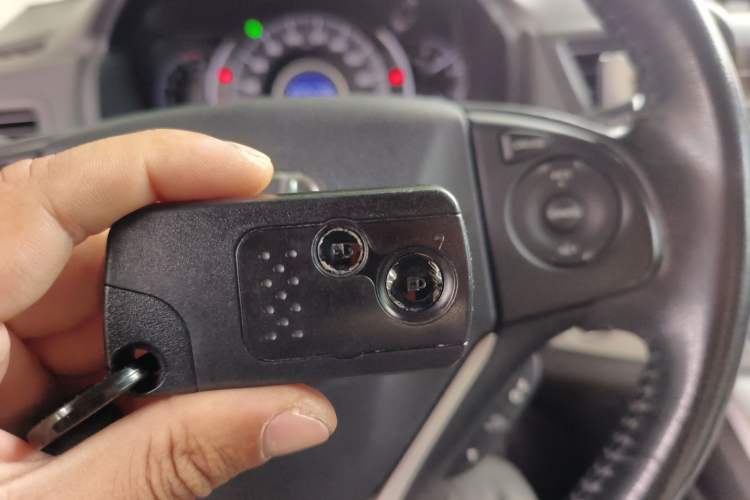 Used Honda CR-V 2012 2.4L four-wheel drive luxury version