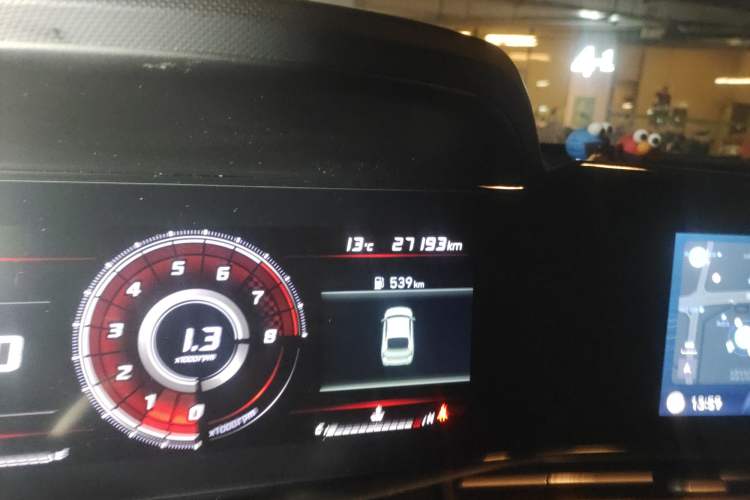 Used Hyundai Elantra 2021 1.5L CVT LUX Prestige Edition
