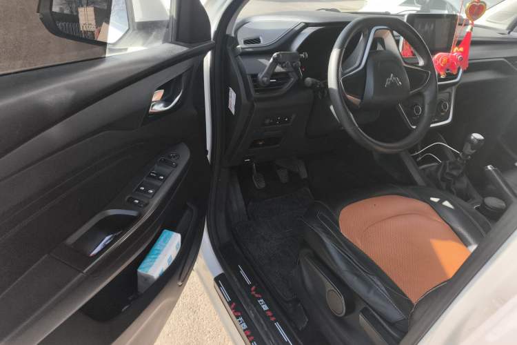 Used Wuling Hongguang S3 2018 1.5L Manual Comfort Model China V Standard